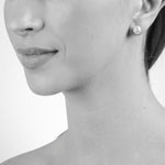 Load image into Gallery viewer, Mac 8 Platinum Pearl Earrings
