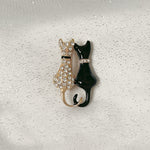 Load image into Gallery viewer, QueenMee Cat Brooch Vintage Black Brooch
