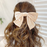 Load image into Gallery viewer, QueenMee Cream Hair Bow Velvet Bow Hair Clip
