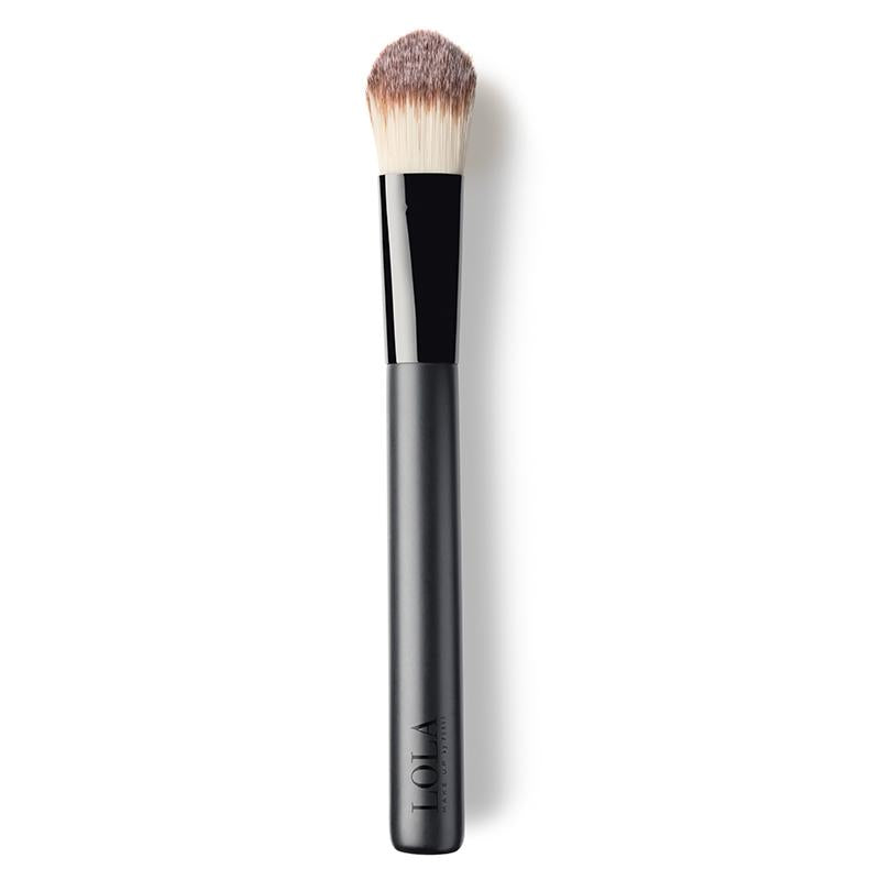 Lola Foundation Brush