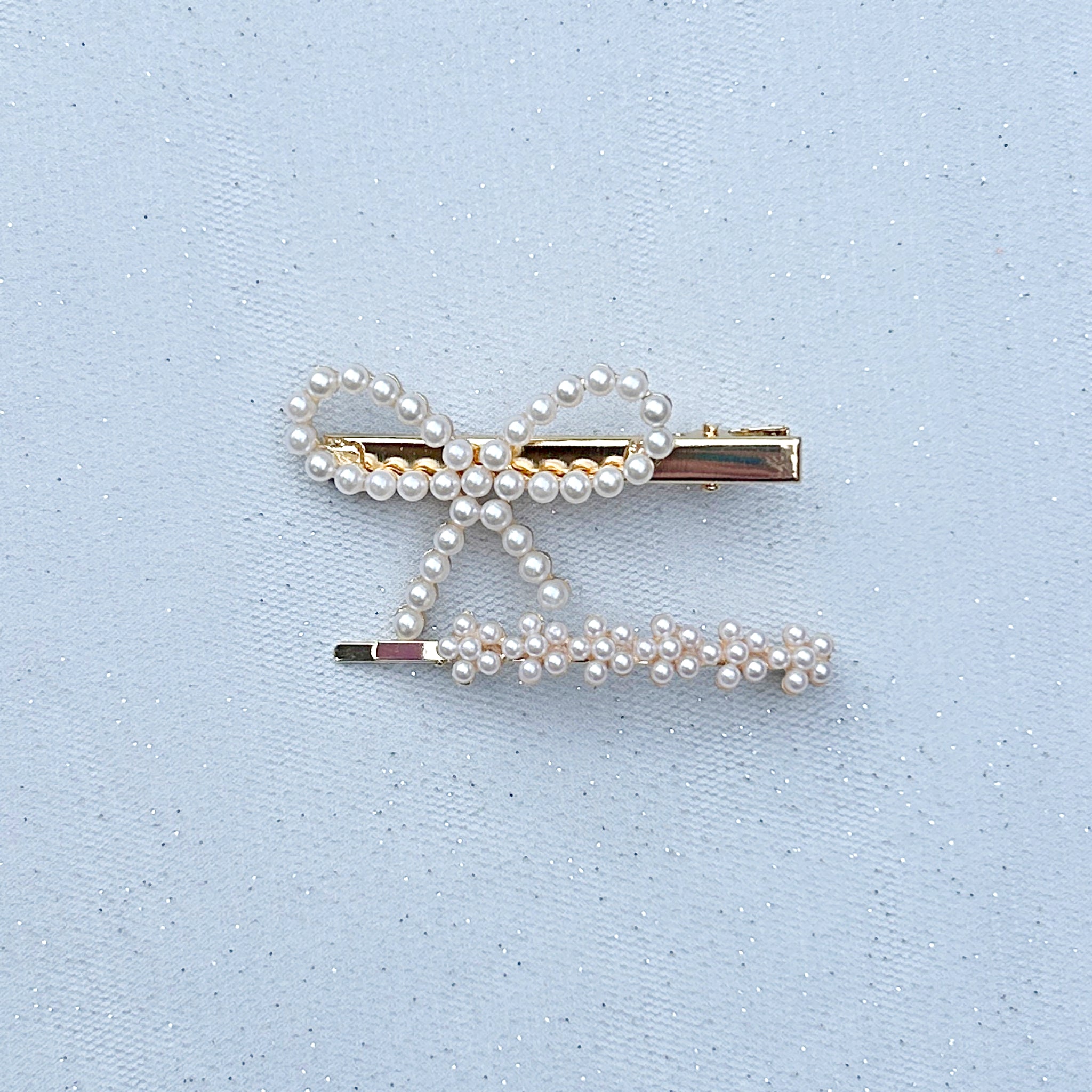 QueenMee Pearl Hair Clips Set Bow Hair Grip Set of 2