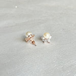 Load image into Gallery viewer, QueenMee Pearl Stud Earrings with Crystal Vintage Inspired Earrings
