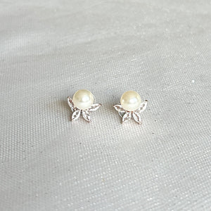 QueenMee Pearl Stud Earrings with Crystal Vintage Inspired Earrings