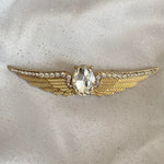 Load image into Gallery viewer, QueenMee Gold Brooch Winged
