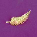 Load image into Gallery viewer, QueenMee Leaf Brooch Fern with Pearl
