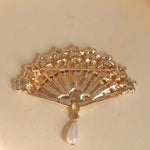 Load image into Gallery viewer, QueenMee Pearl Drop Brooch Fan
