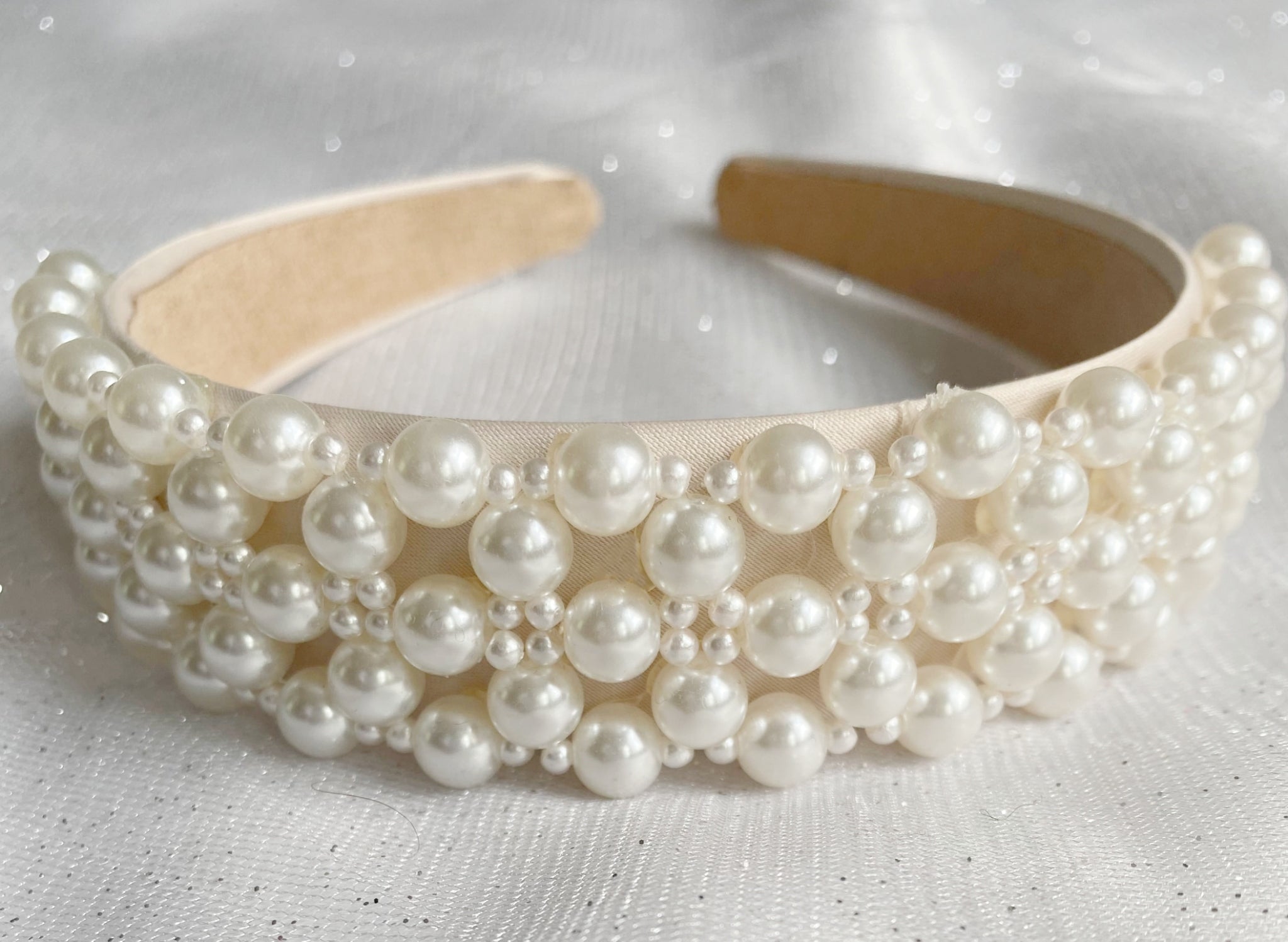 QueenMee Pearl Headband Woven