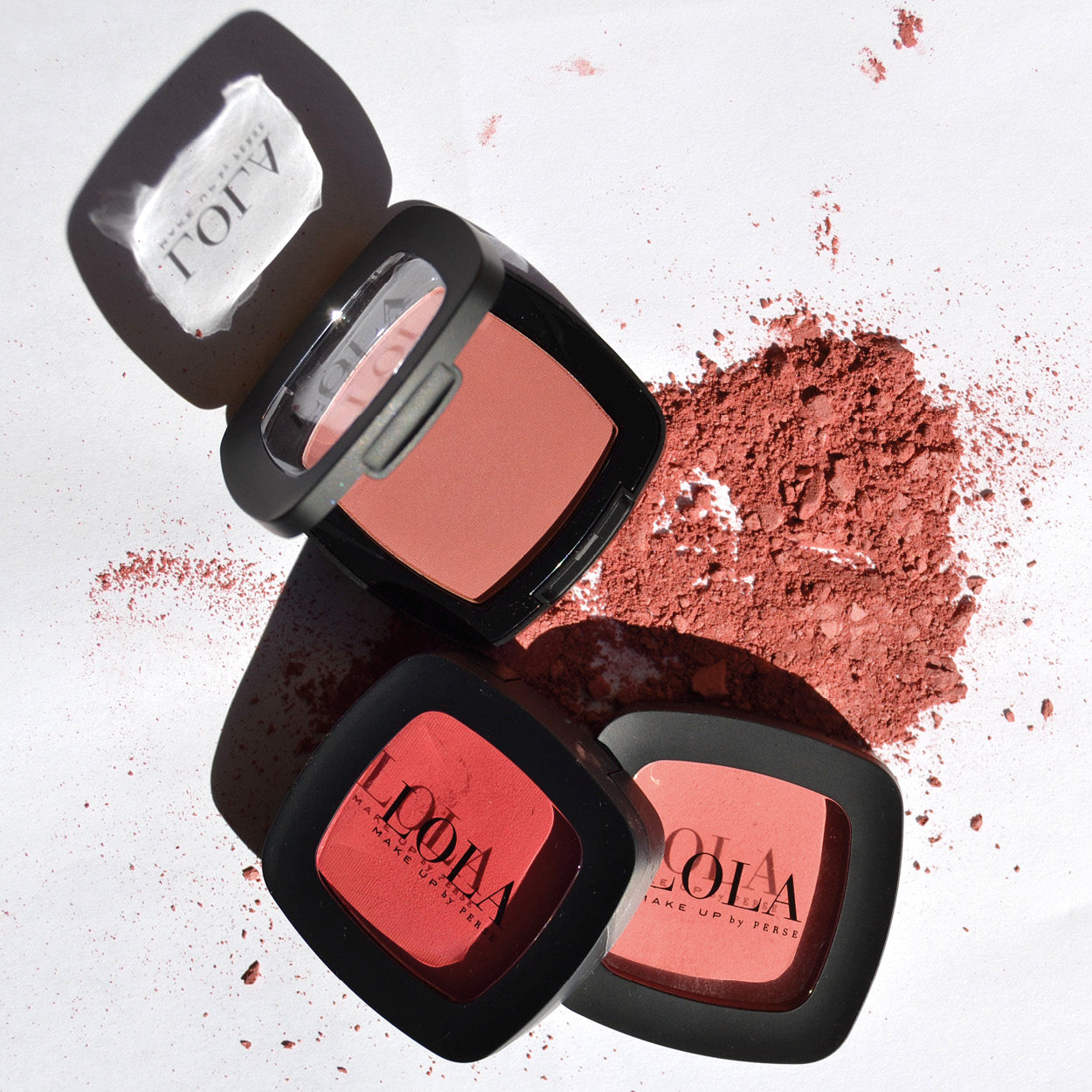 Lola Blusher Mono