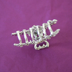 QueenMee Silver Claw Hair Clip with Diamante