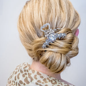 QueenMee Silver Claw Hair Clip with Diamante