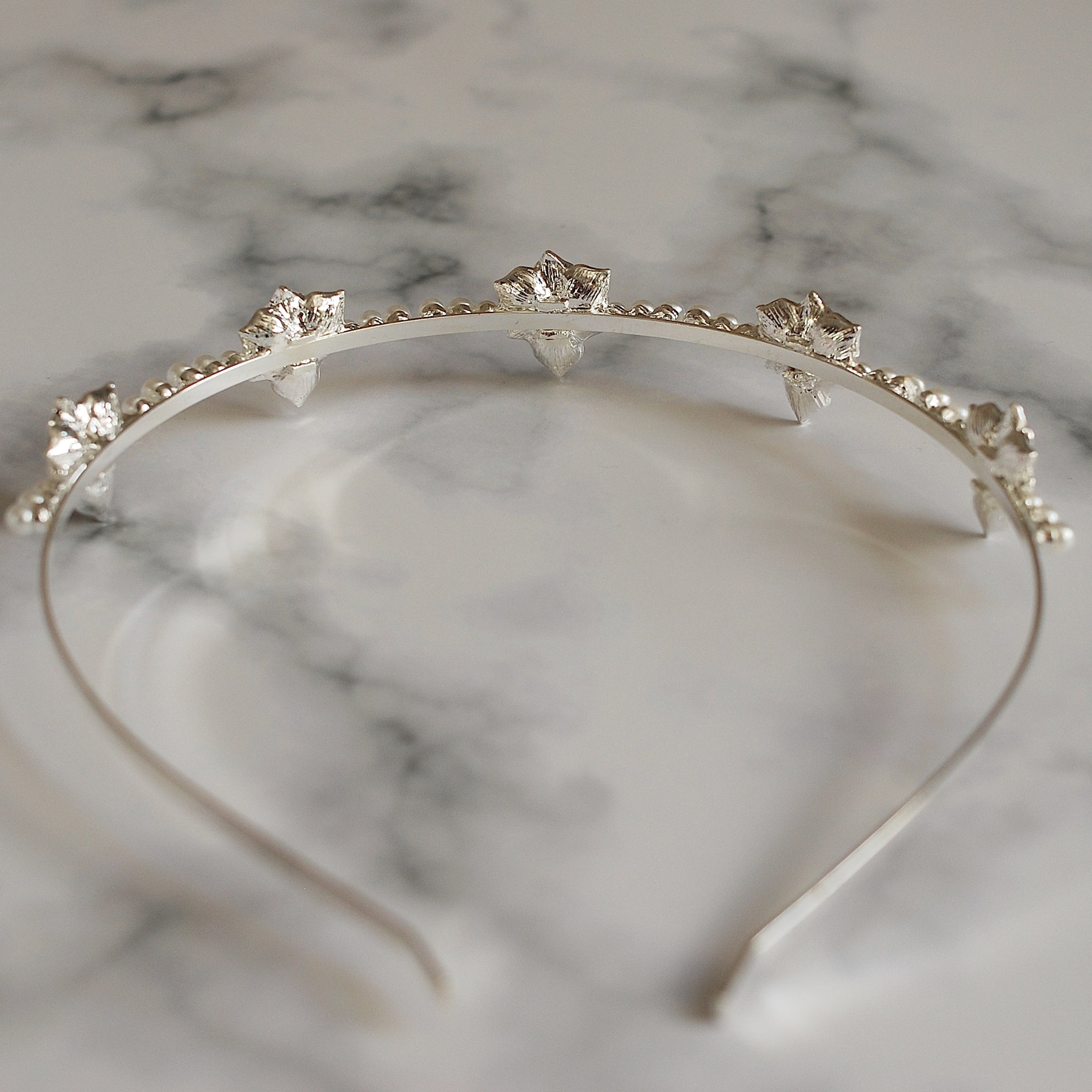 QueenMee Silver Pearl Headband