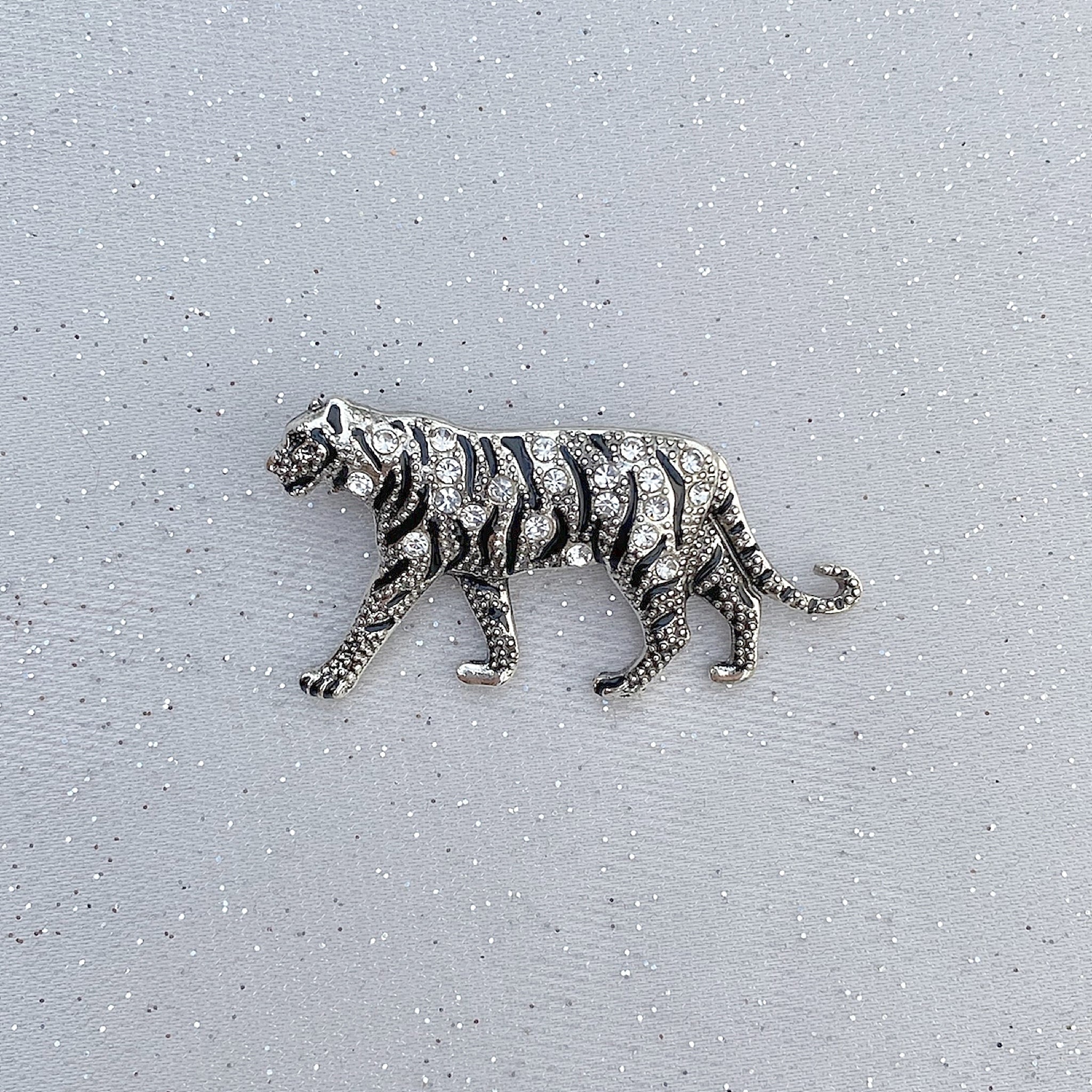 QueenMee Tiger Brooch Silver Brooch