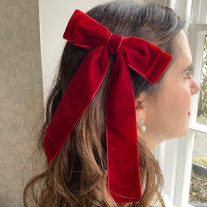 QueenMee Velvet Bow Hair Clip in Red Alligator Clip