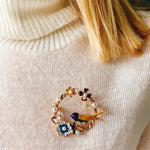 Load image into Gallery viewer, QueenMee Vintage Brooch with Bird in Enamel
